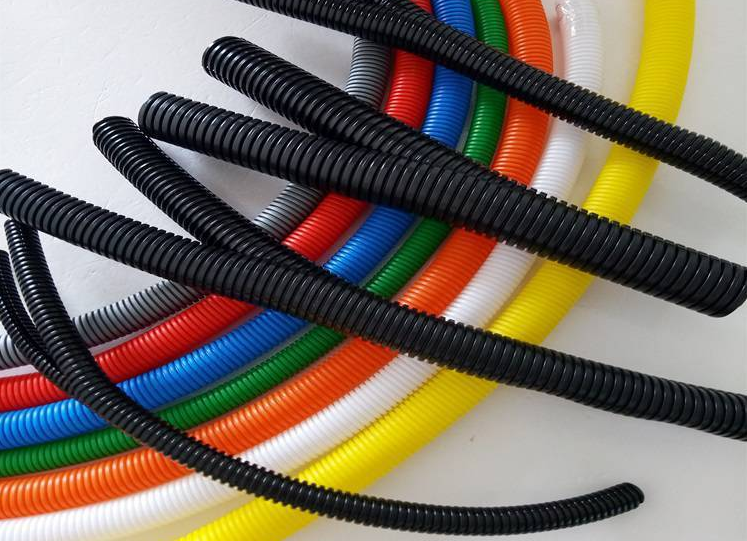 双开口穿线蛇皮管：电缆维修的便捷解决方案